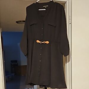 Black V-neck Long Sleeve Buttoned Dress